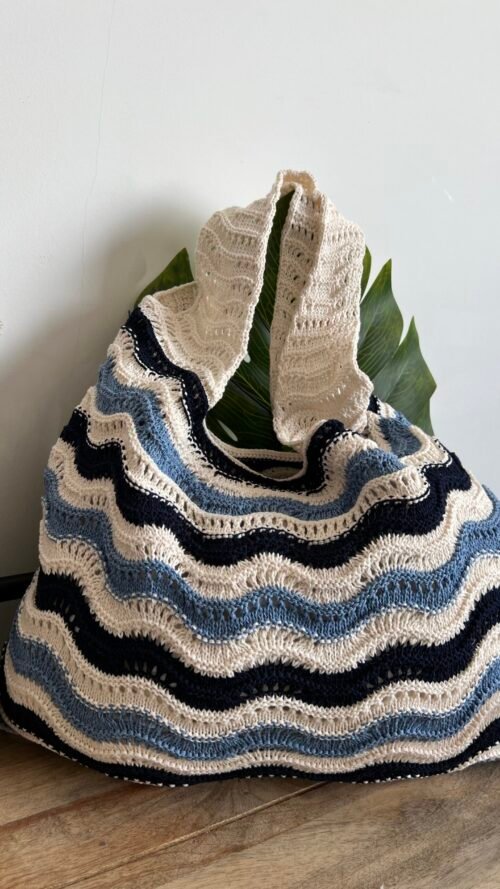 Cartera de Crochet Azul y Blanca