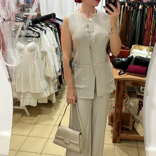 Conjunto de Pantalón y Blusa Estilo Chaleco Botones Dorados