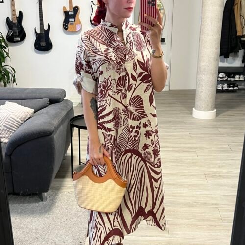 Vestido Estampado de Flores y Cuello Chino