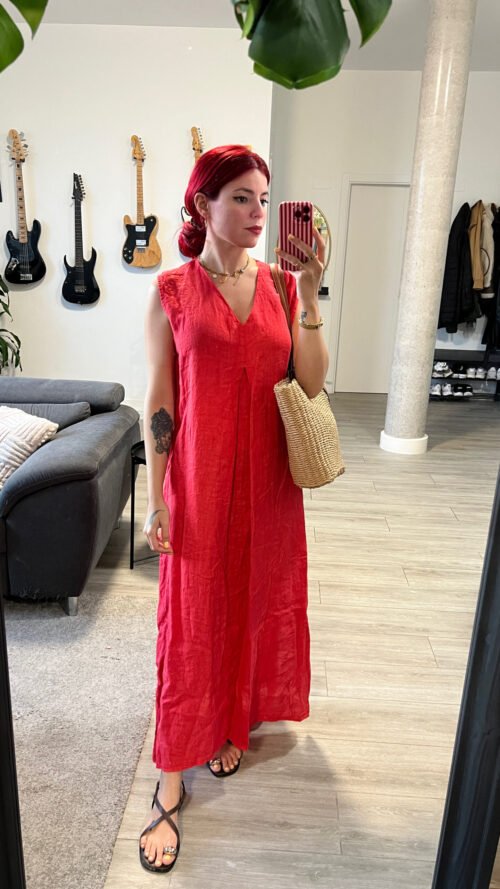 Vestido Cuello V con Tachón Invertido