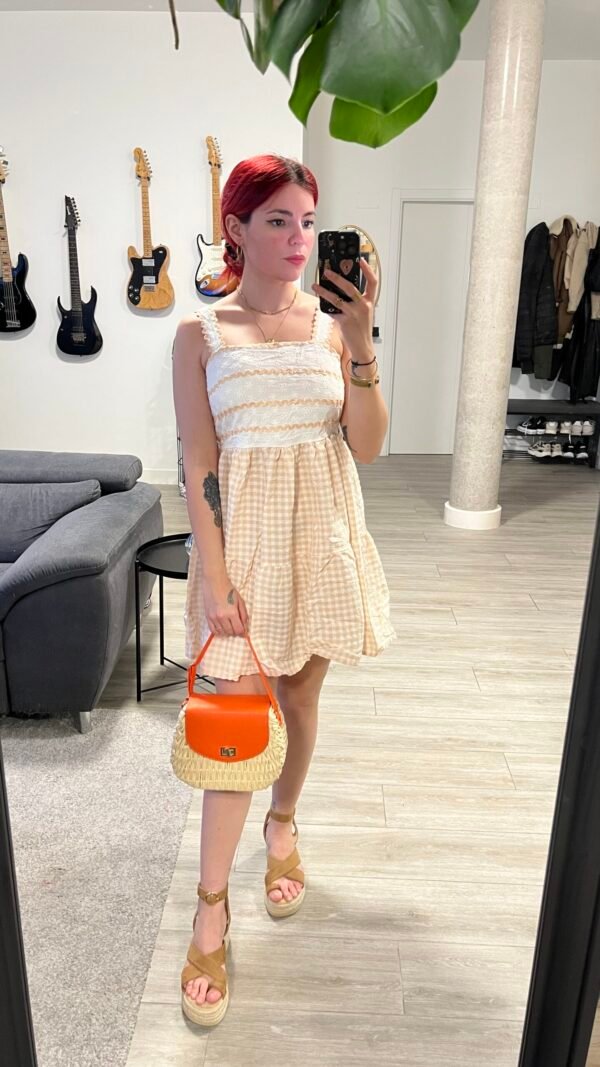 Vestido de Guinga y Serpentina