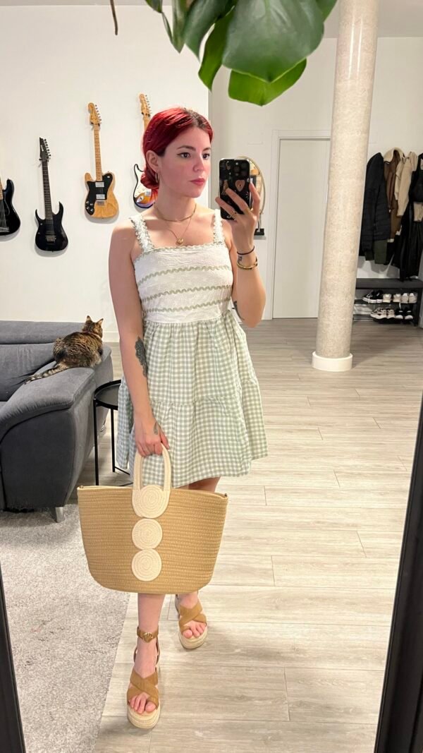 Vestido de Guinga y Serpentina