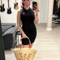 Vestido Ajustado con Cereza