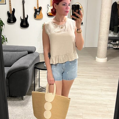 Short Mezclilla Flores Bordadas