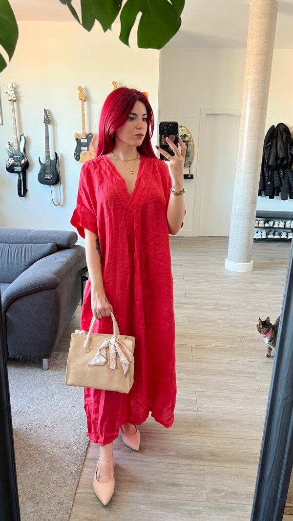 Vestido Largo Cuello V y Tachones