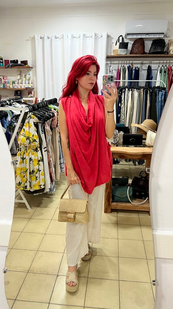 Blusa con Bolsillo y Drapeado Delante