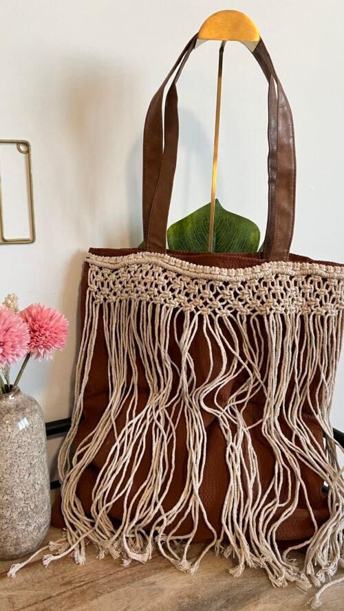 Cartera de Tela con Adornos de Flecos