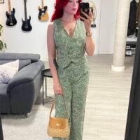 Conjunto Pantalón y Chaleco Bordado