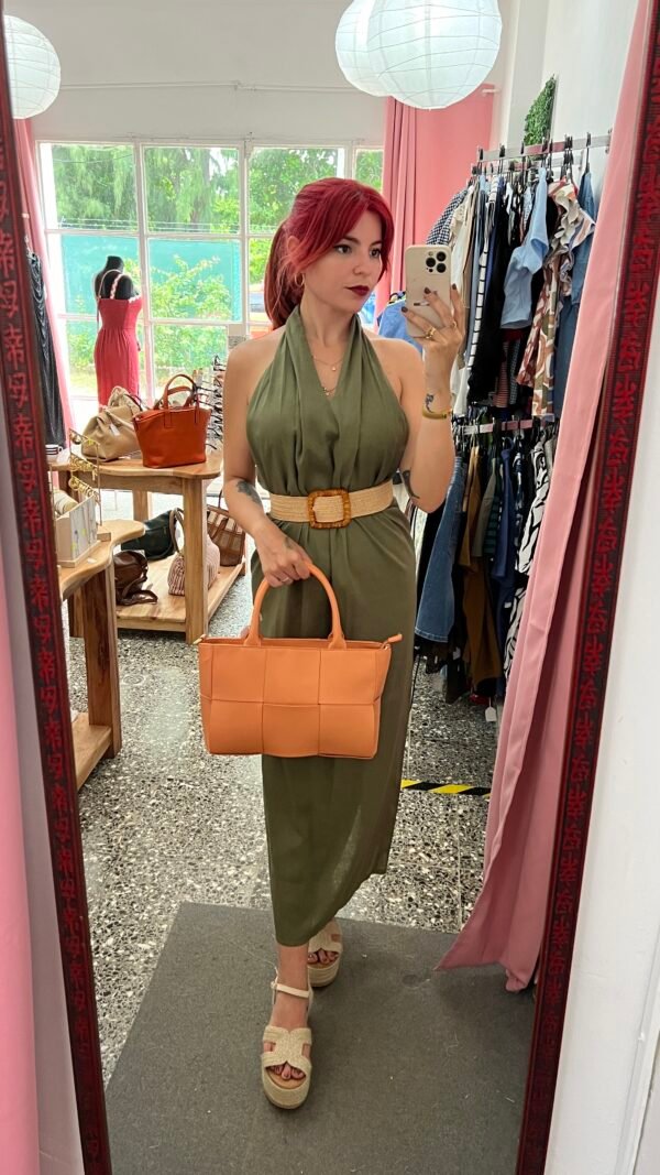 Vestido de Lino Espalda Afuera con Cinturón