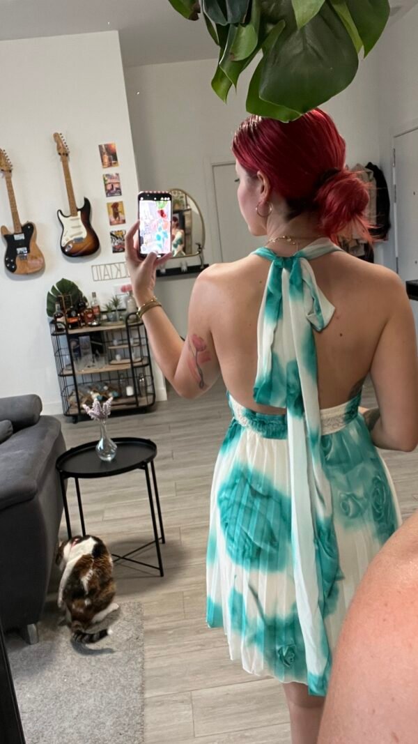 Vestido Cuello V Plisado