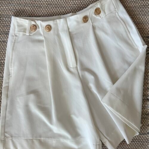 Short Estilo Marinero Botones Dorados