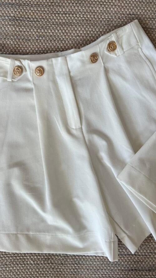 Short Estilo Marinero Botones Dorados