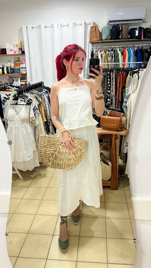 Conjunto de Saya y Blusa Bordada