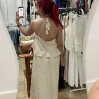 Conjunto de Saya y Blusa Bordada