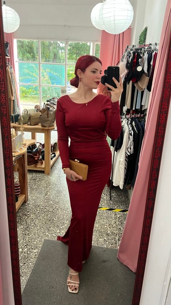 Vestido con Cola