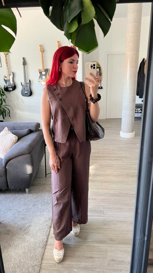 Conjunto de Pantalón y Blusa con Botones