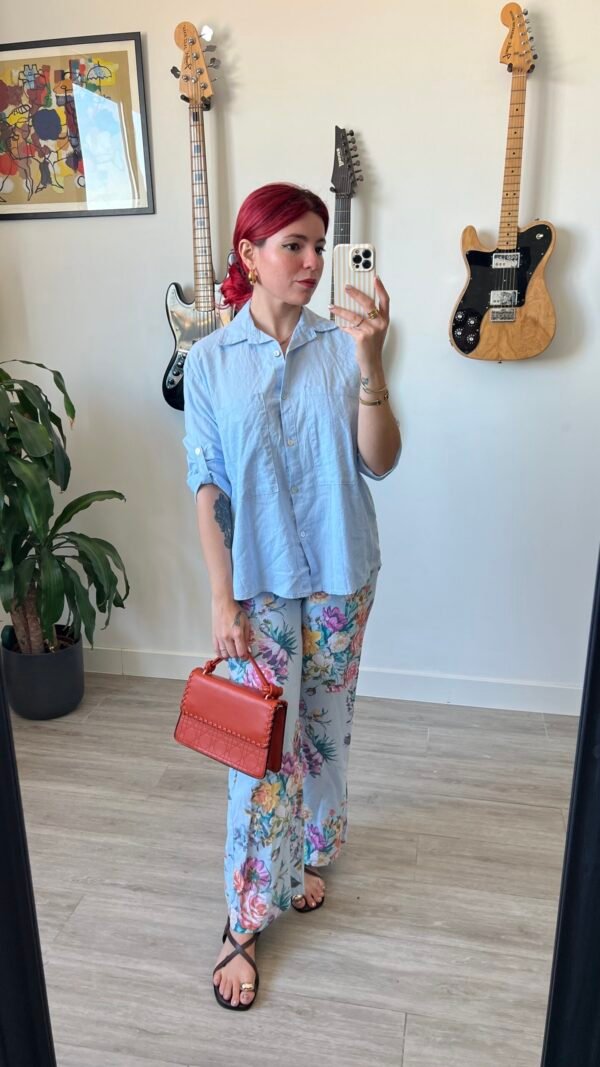 Conjunto de Pantalón Estampado Flores y Blusa Color Entero