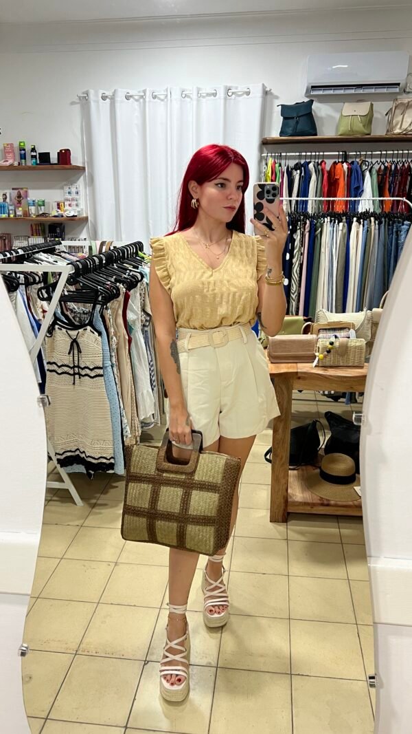 Short con Cinto de Rafia