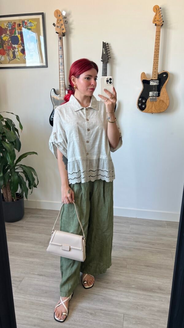 Conjunto de Pantalón y Blusa Bordada