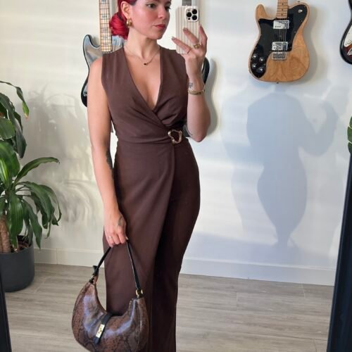 Mono Escote Cruzado Adorno