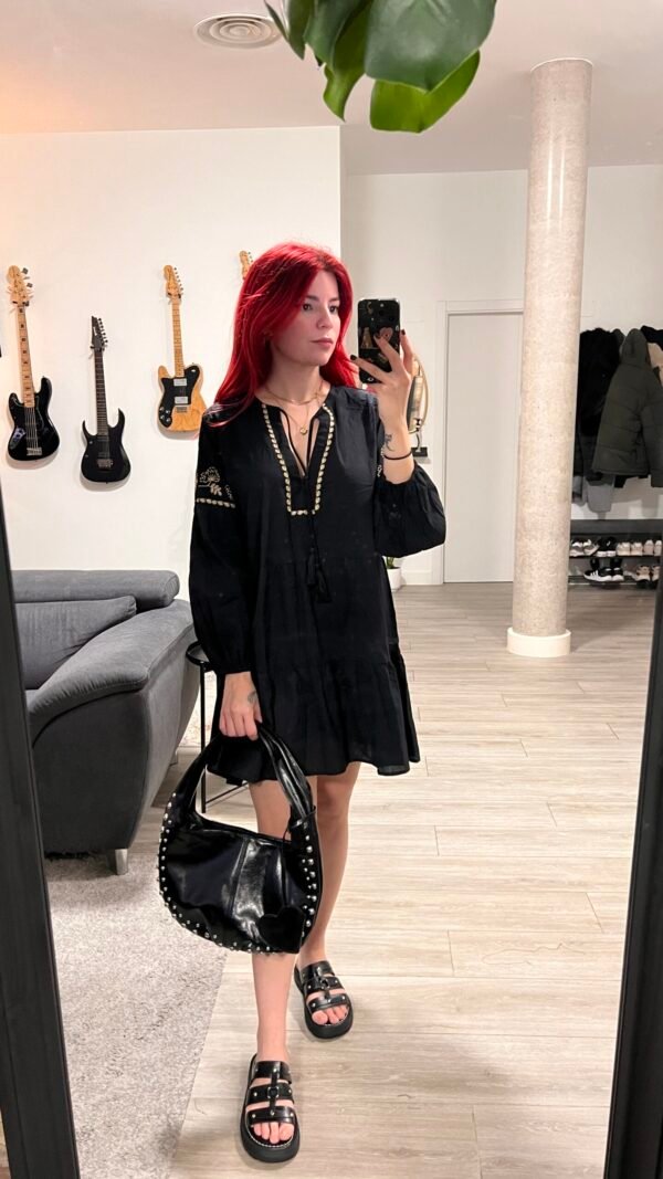 Mamita Escote V Bordada