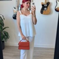 Conjunto de Pantalón y Blusa Detalles Dorados