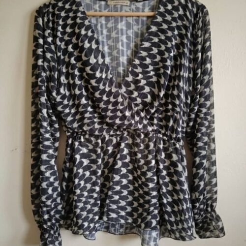 Blusa de Yorke Blanca y Negra