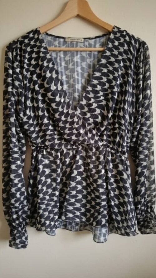 Blusa de Yorke Blanca y Negra