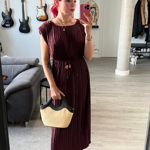 Vestido Plisado Atado a la Cintura