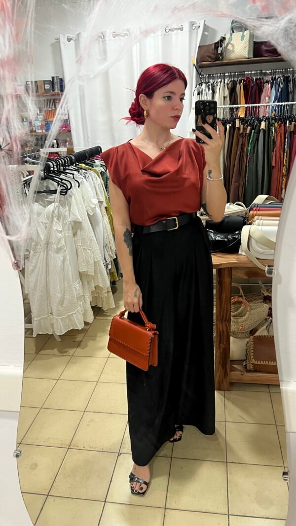 Blusa Lencera con Mangas Cortas