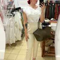 Blusa Lencera con Mangas Cortas