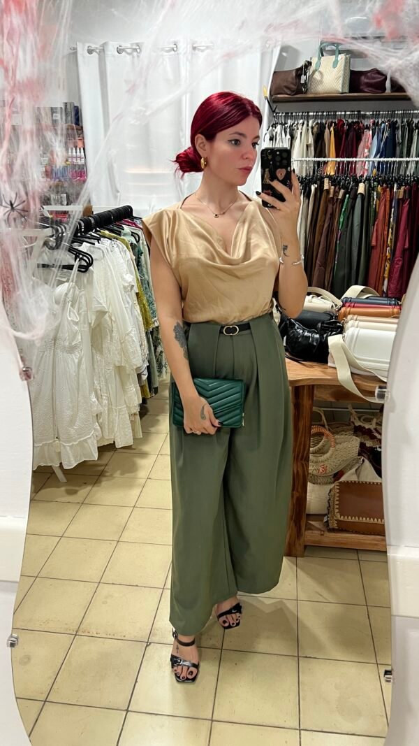 Blusa Lencera con Mangas Cortas