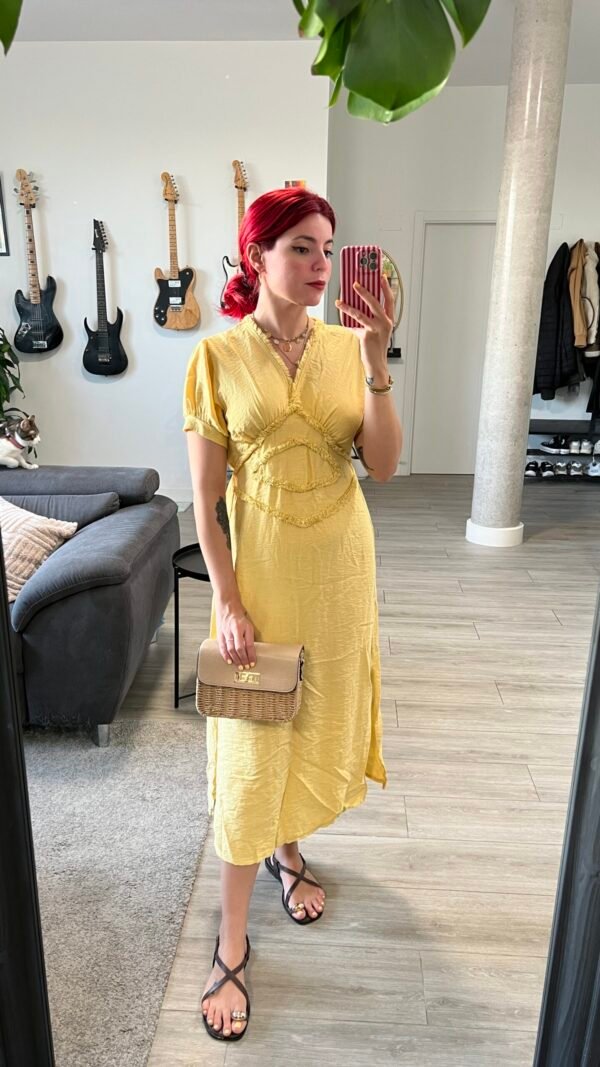 Vestido con Adorno de Rombo Tórax