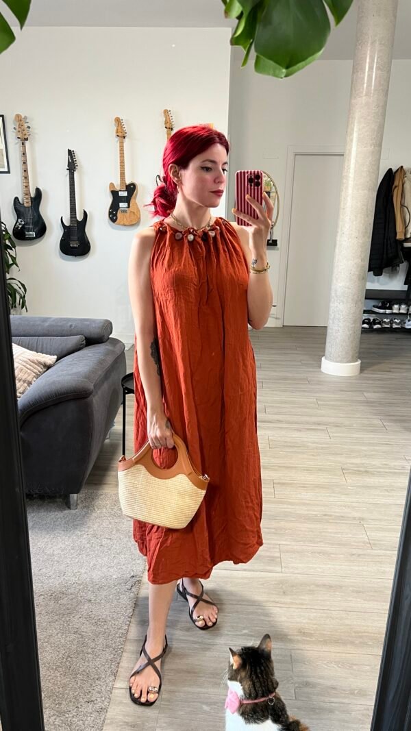 Vestido Largo con Cuentas en el Escote