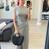 Vestido Largo Estrecho con Hebilla Dorada