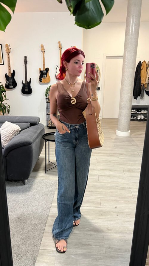 Body Color Entero con Adorno de Caracol