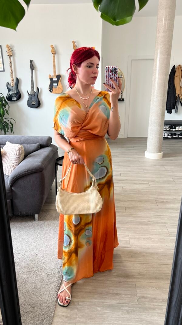 Vestido Estampado Abstracto Espalda Afuera