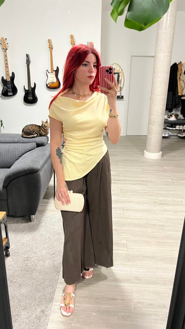 Blusa Asimétrica Drapeado a un Lado