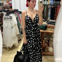 Vestido Largo de Bolas y Adorno en el Escote