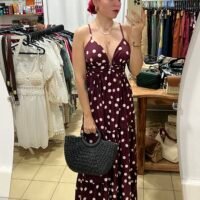 Vestido Largo de Bolas y Adorno en el Escote