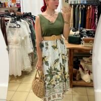 Vestido con Cinto de Rafia Falda Estampada