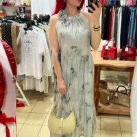 Vestido Cuello Halter con Flor