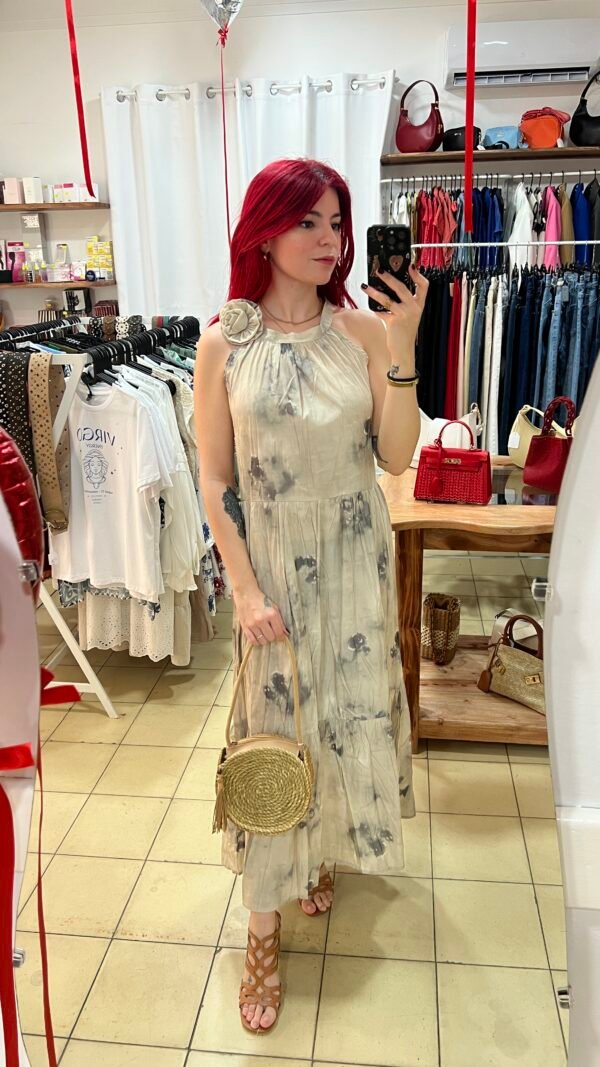 Vestido Cuello Halter con Flor