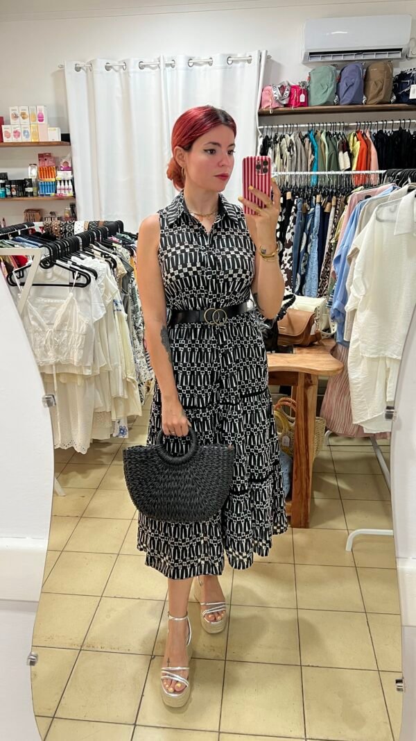 Vestido Tira Bordada Negro y Blanco con Cuello