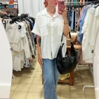 Camisa Beige Manga Corta Bolsillo Tira Bordada