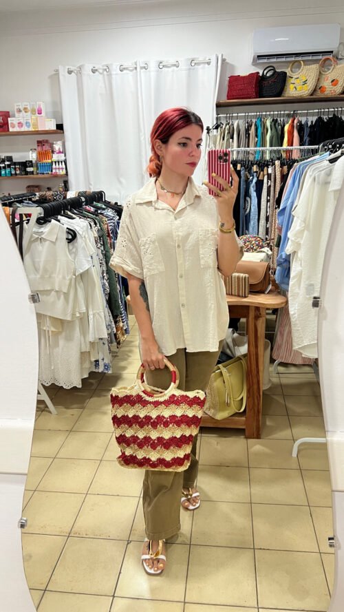 Camisa Beige Manga Corta Bolsillo Tira Bordada