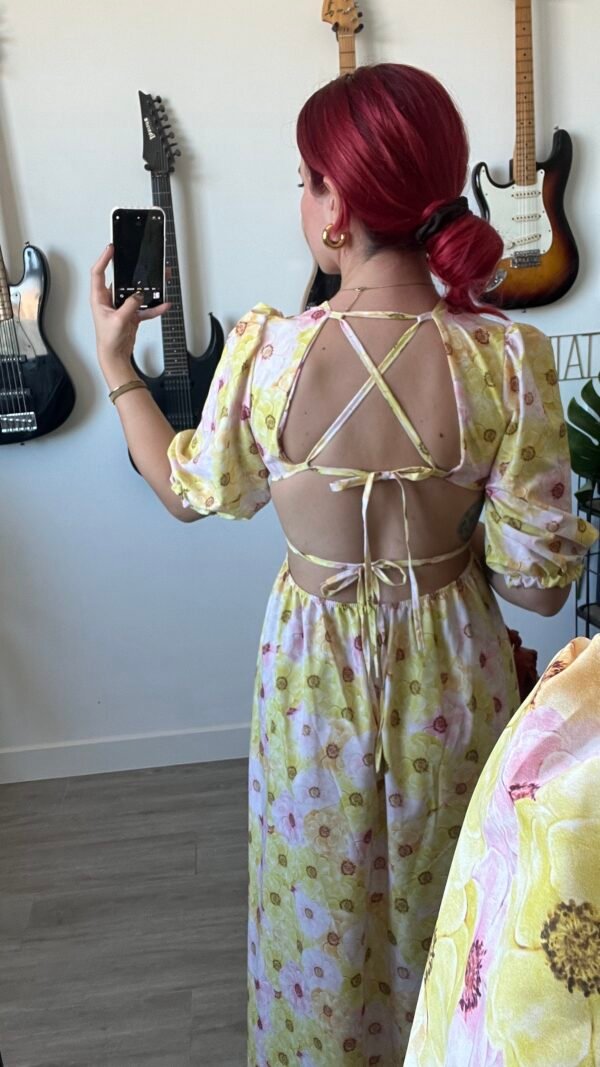 Vestido Estampado Flores Espalda Afuera