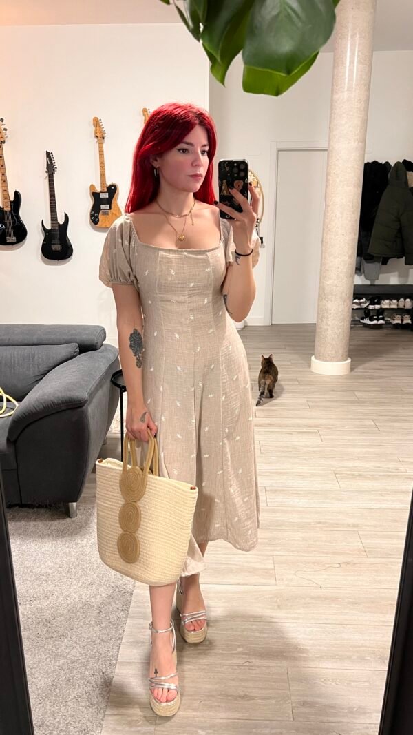 Vestido Hilo Crudo con Manga Bordado