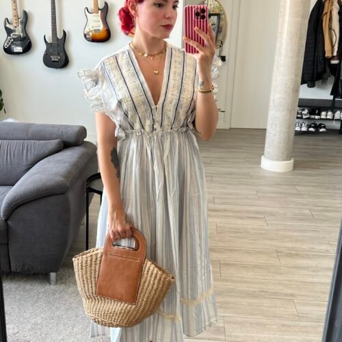 Vestido de Rayas Blanco y Azul Cuello V