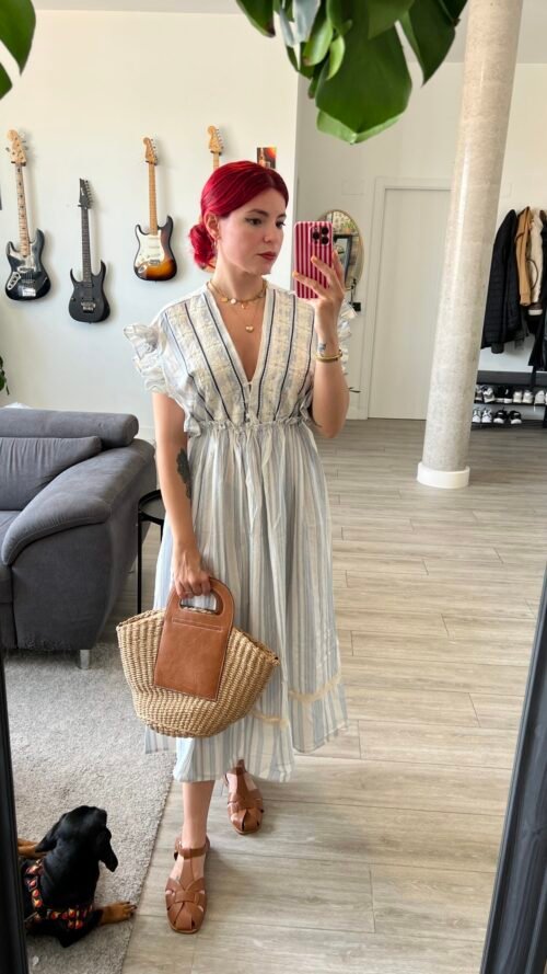 Vestido de Rayas Blanco y Azul Cuello V